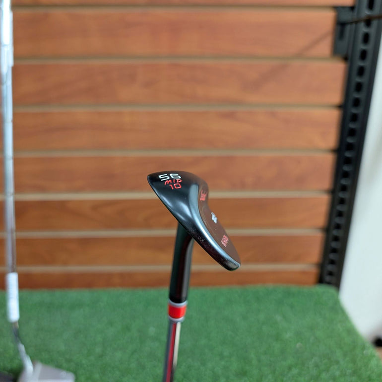Cleveland RTZ 2 Custom Huskers Wedge